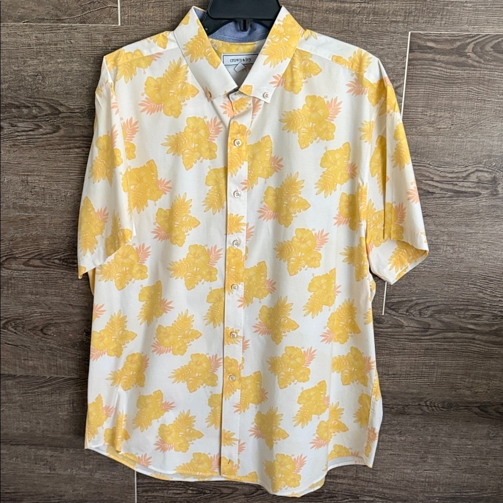 Crown & Ivy Shirt EUC